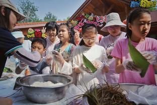 苏群：湖人频繁变阵对浓眉伤害最大 外线不准让对方防守越收越小